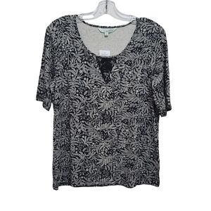 Cleo Petites Black and White Tropical Short Sleeved Blouse Size L